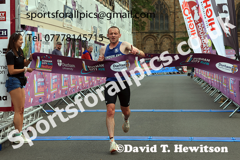 Durham City 5k, 2025 Durham City 5k and 10k, Durham.  Photo: David T. Hewitson/Sports for All Pics